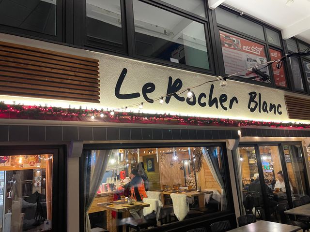 Le Rocher Blanc 